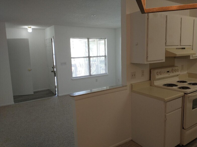 Primary Photo - 1600 Big Tree Rd