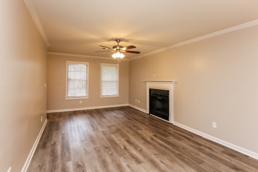 Building Photo - 1421 Steve Ct