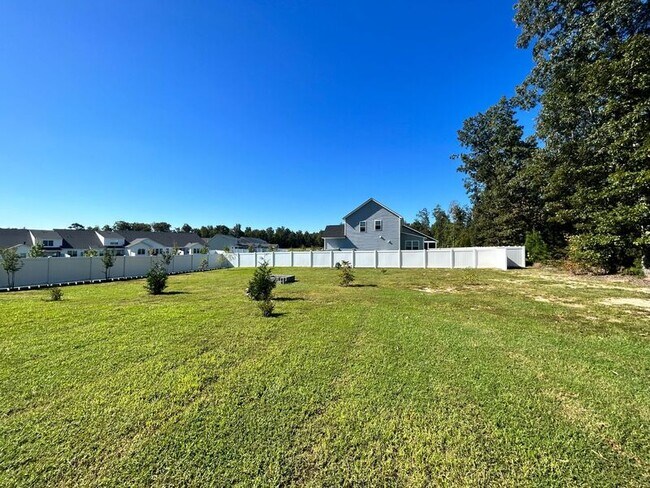 Building Photo - 2157 Kennington Pkwy N