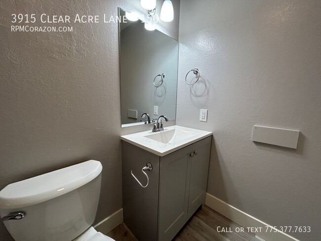 Building Photo - 3915 Clear Acre Ln