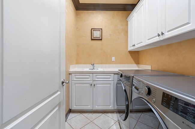 Building Photo - 1728 Bluesage Ct