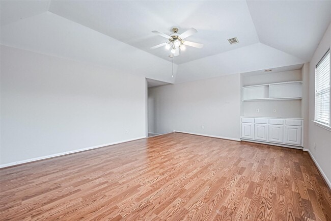 Building Photo - 5547 Cranston Ct