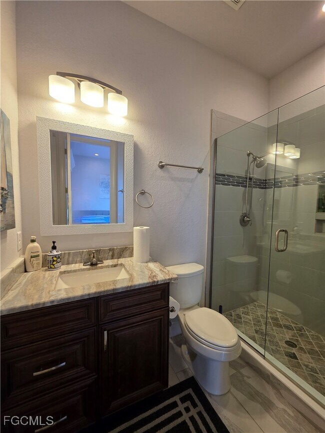 Building Photo - 1255 NW 38th Ave