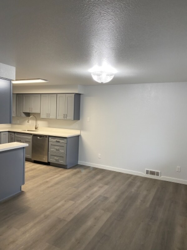 Building Photo - 11222 Corliss Ave N
