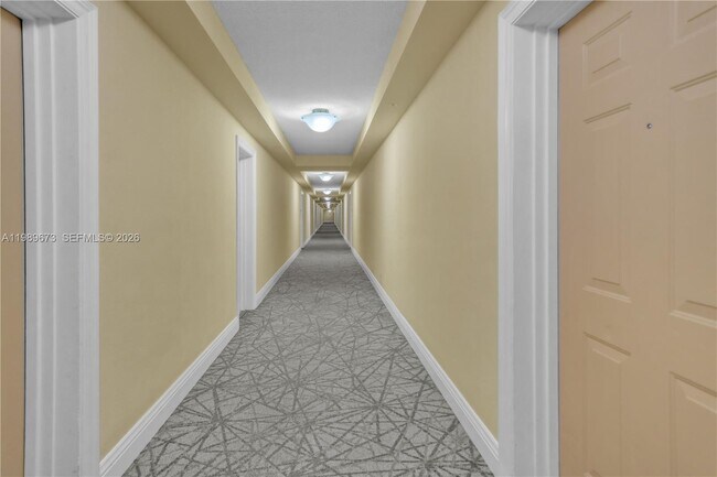 Building Photo - 2501 S Ocean Dr