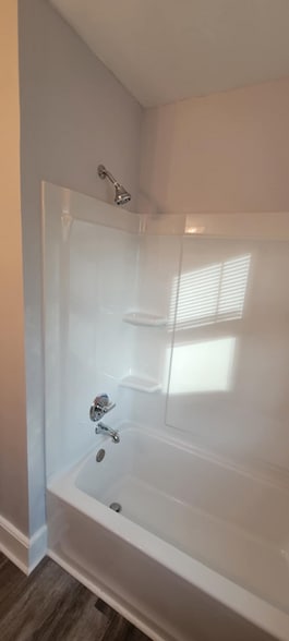 Building Photo - 321 Nelson St