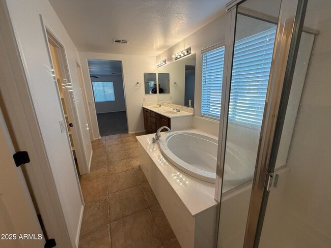 Building Photo - 1709 S Constellation Way