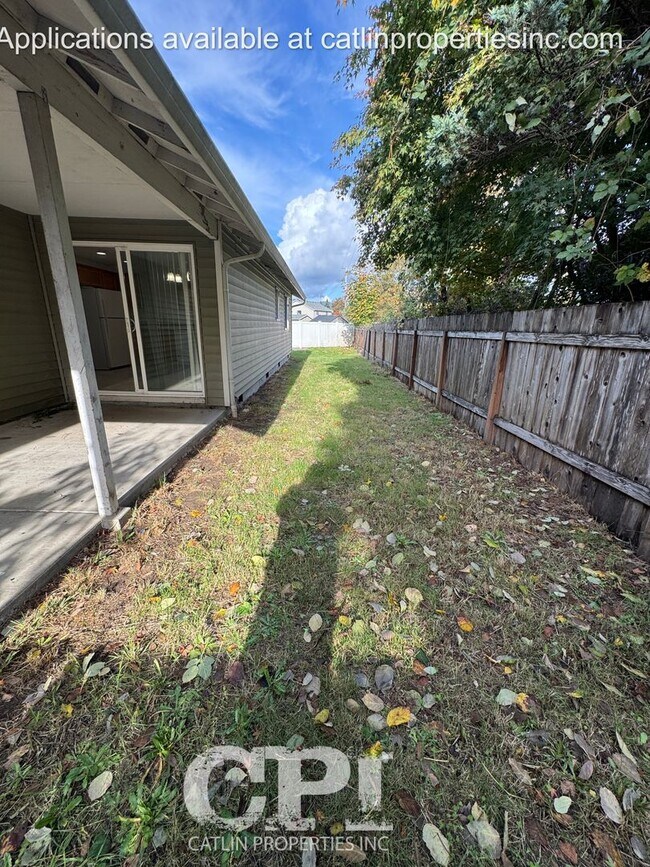 Building Photo - Lexington Area - Holiday Special - 1/2 OFF First Month's Rent!!