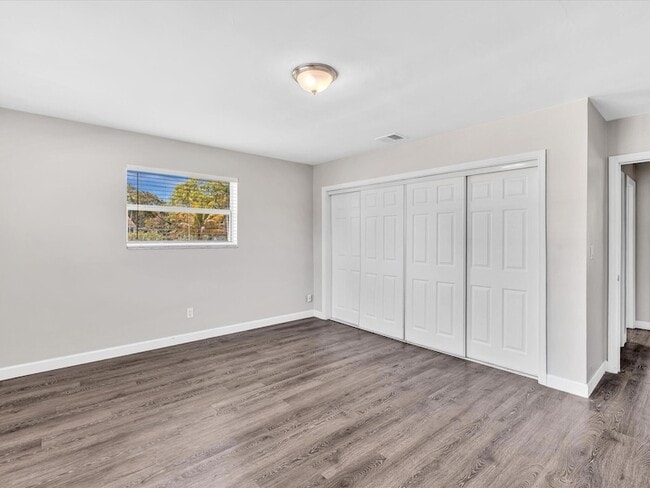 Building Photo - 54 SW 16th St