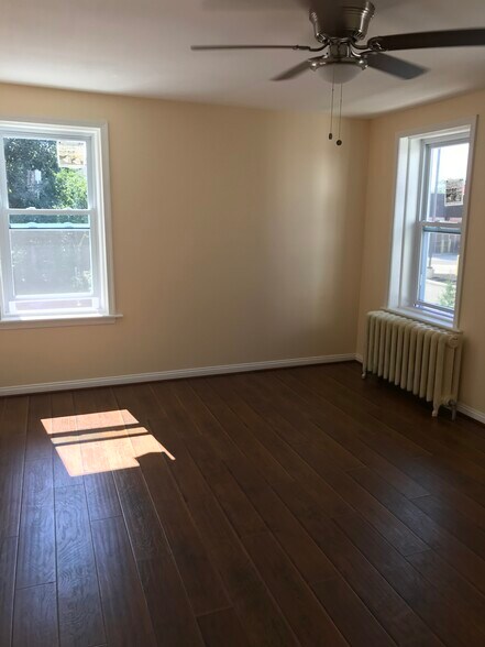 Building Photo - 533-2 Gerhard St