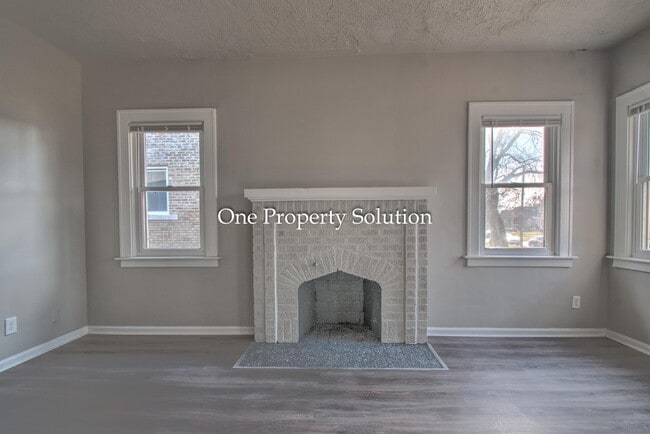 Building Photo - 317 Garfield St