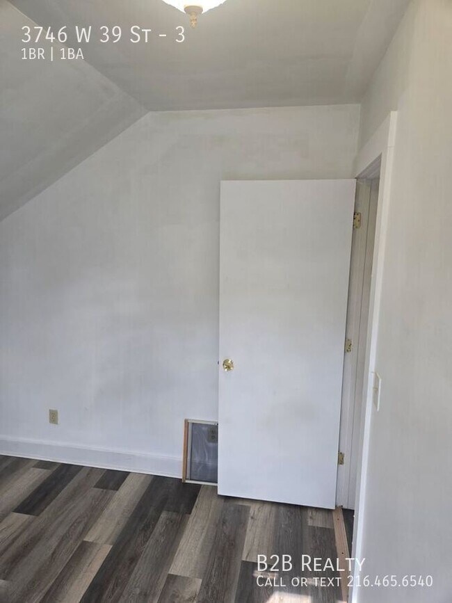 Building Photo - 3746 W 39th St