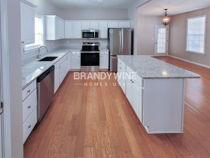 Building Photo - 967 Cairn Creek Dr