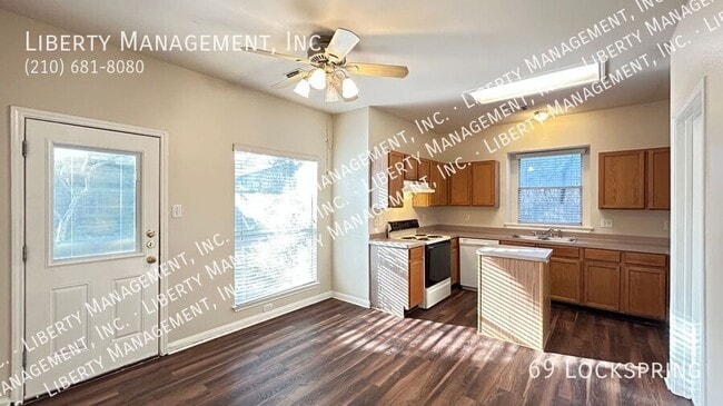 Building Photo - 69 Lockspring-