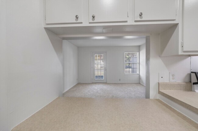 Interior Photo - The Landings at Redrock