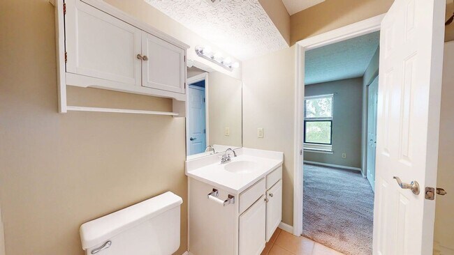 Building Photo - 5321 Stonemeadow Ave