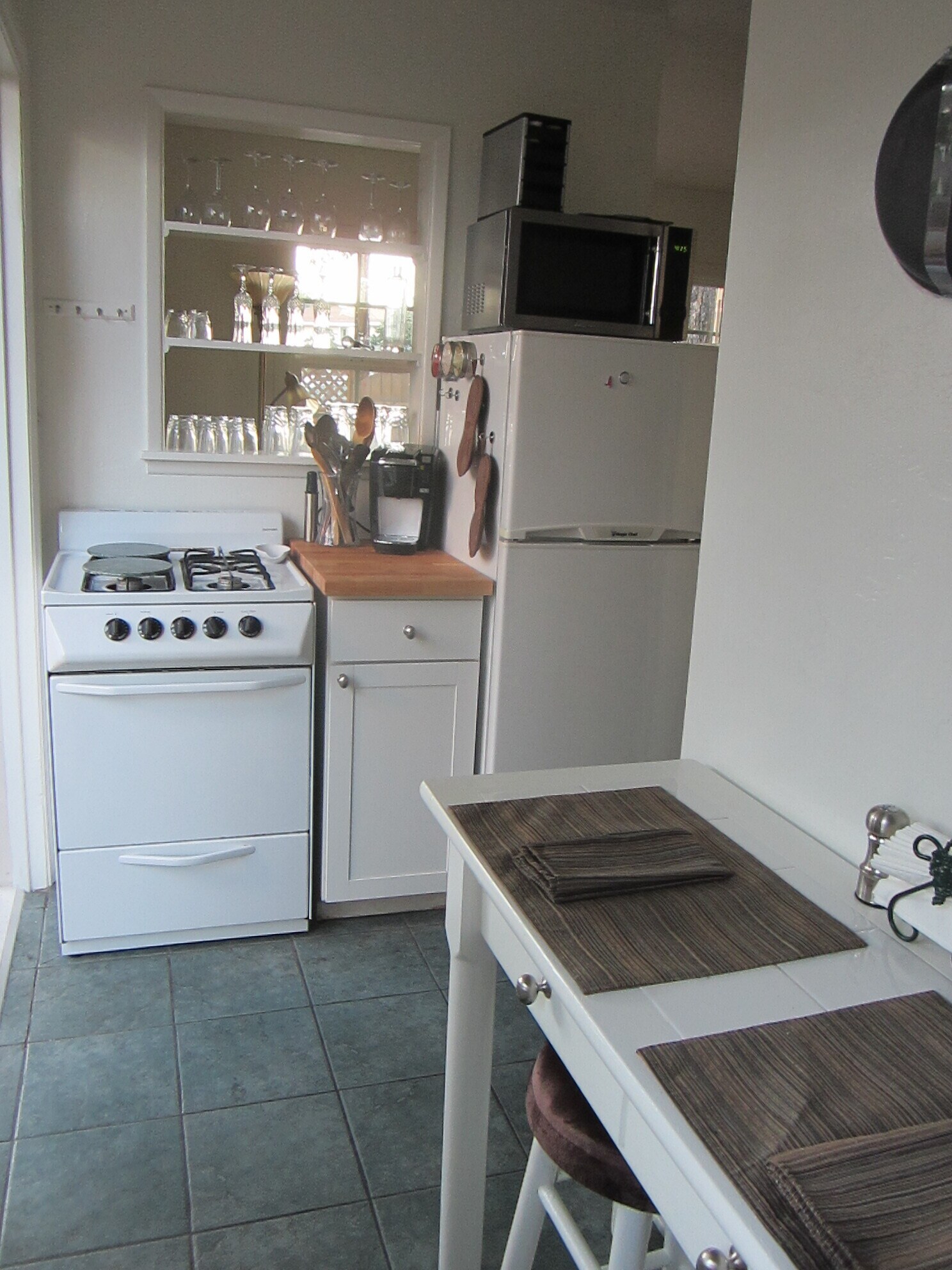 Building Photo - 655 Pomona Ave