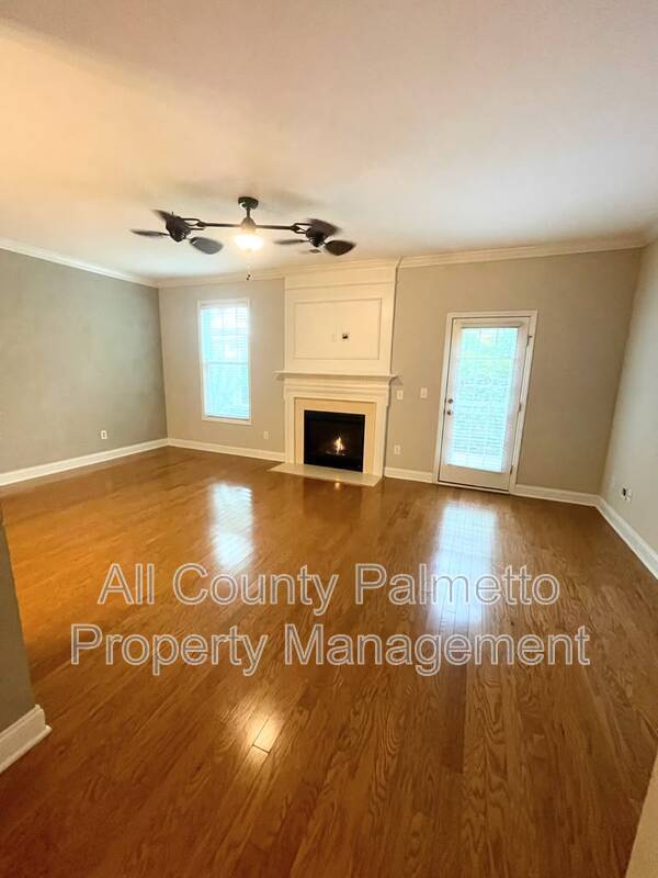 Building Photo - 3639 Bagley Dr