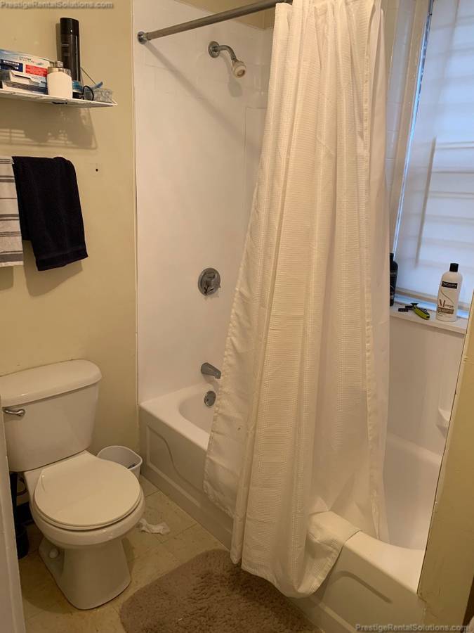 Building Photo - 153 Kelton St