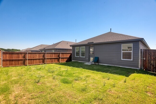 Building Photo - 2028 Sulky Ln