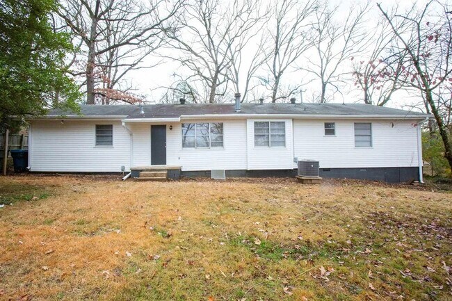 Building Photo - 13324 Alexander Rd