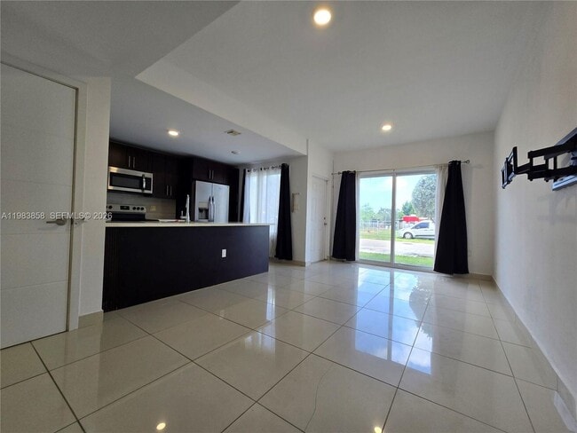 Building Photo - 25901 SW 139th Ct