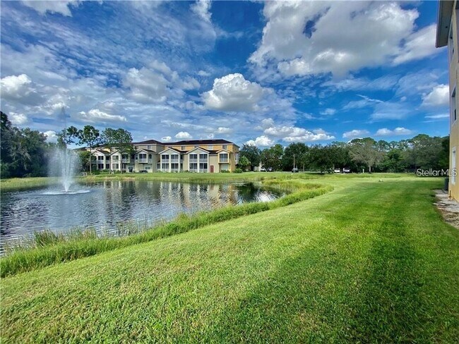 Building Photo - 5655 Bentgrass Dr