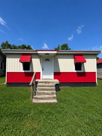 Building Photo - 207 Frazier St