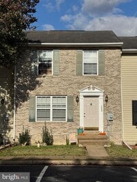 Building Photo - 133 Equestrian Dr