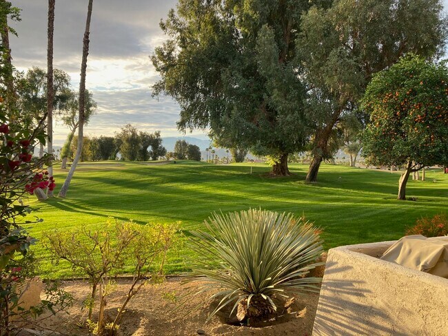 Building Photo - 35050 Mission Hills Dr