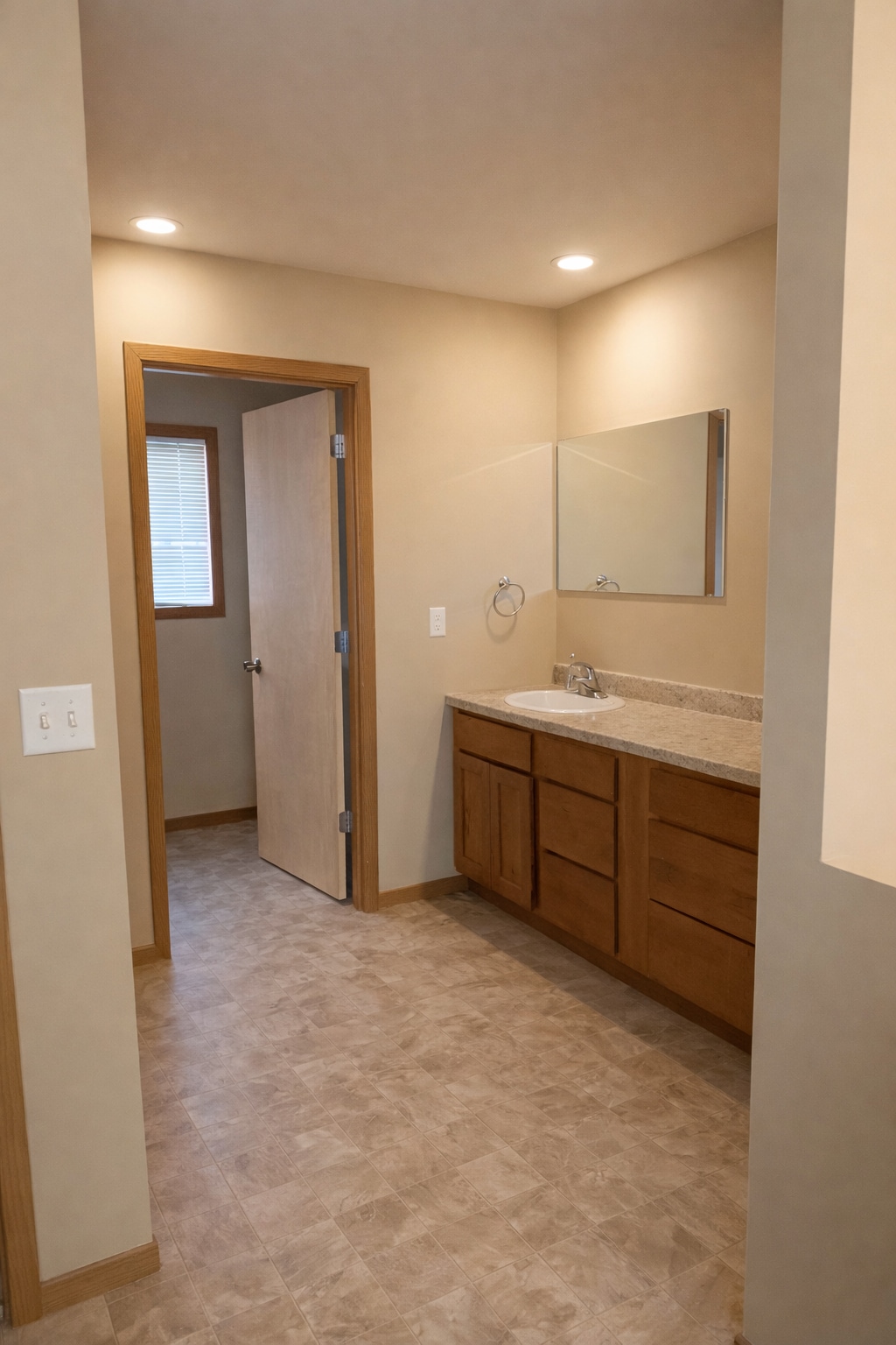 Building Photo - 106 11th St NE