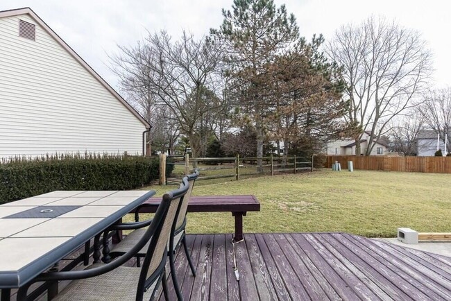 Building Photo - 2236 Sunleaf Ct