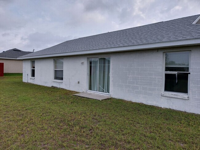 Building Photo - 130 Juniper Loop Cir