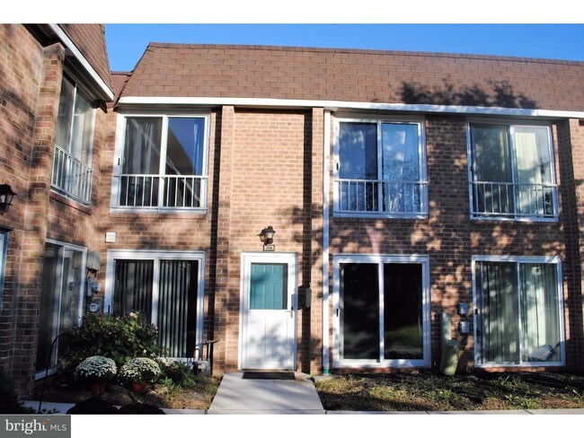 Primary Photo - 316 Valley Forge Ct