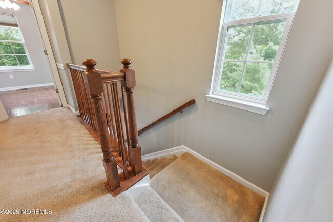 Building Photo - 102 Warbler Way