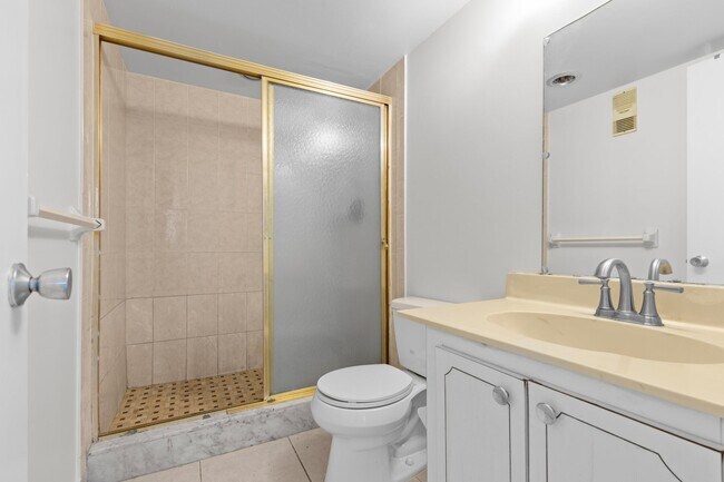 Building Photo - 500 Executive Center Dr