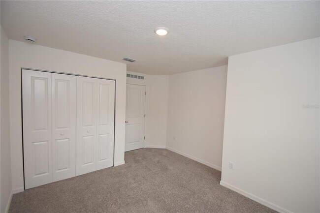 Building Photo - 5 Llestone Path