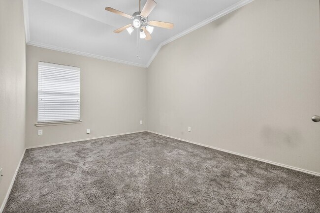 Building Photo - 4353 Mountain Crest Dr