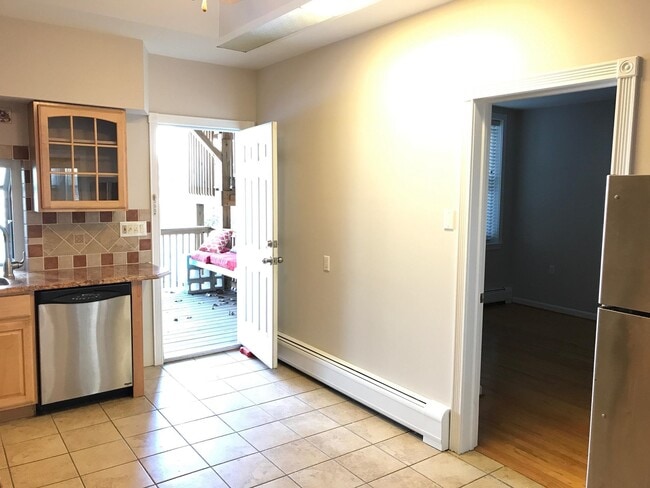 Building Photo - 342 Pavonia Ave