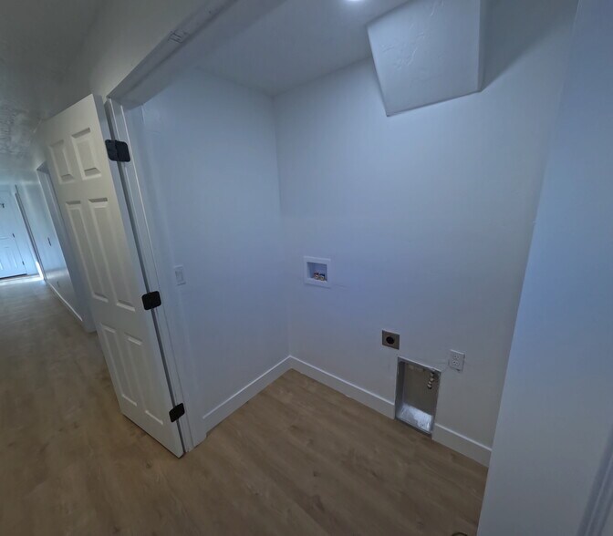 Building Photo - 2906 S 1550 W