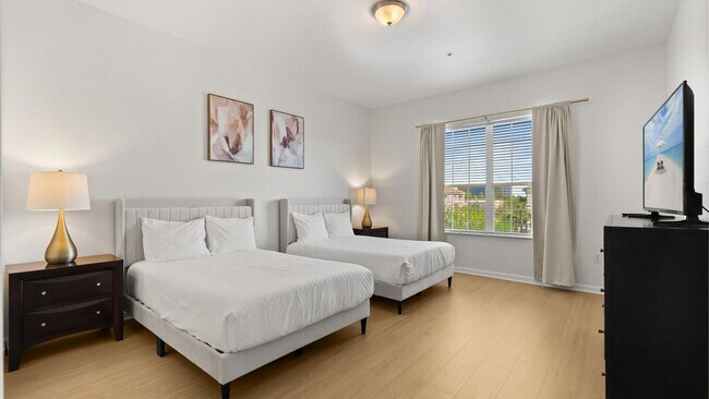 Building Photo - 5024 Shoreway Loop