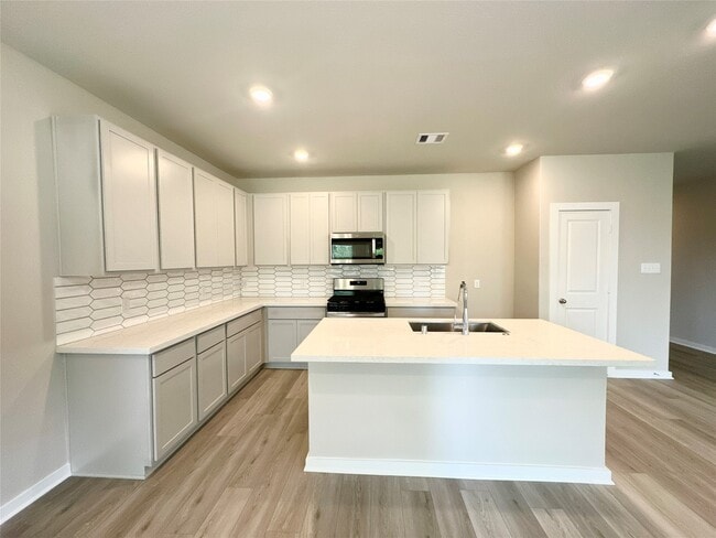 Building Photo - 12332 Ridge Top Dr