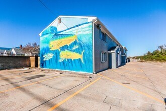 Building Photo - 1454 E Ocean View Ave