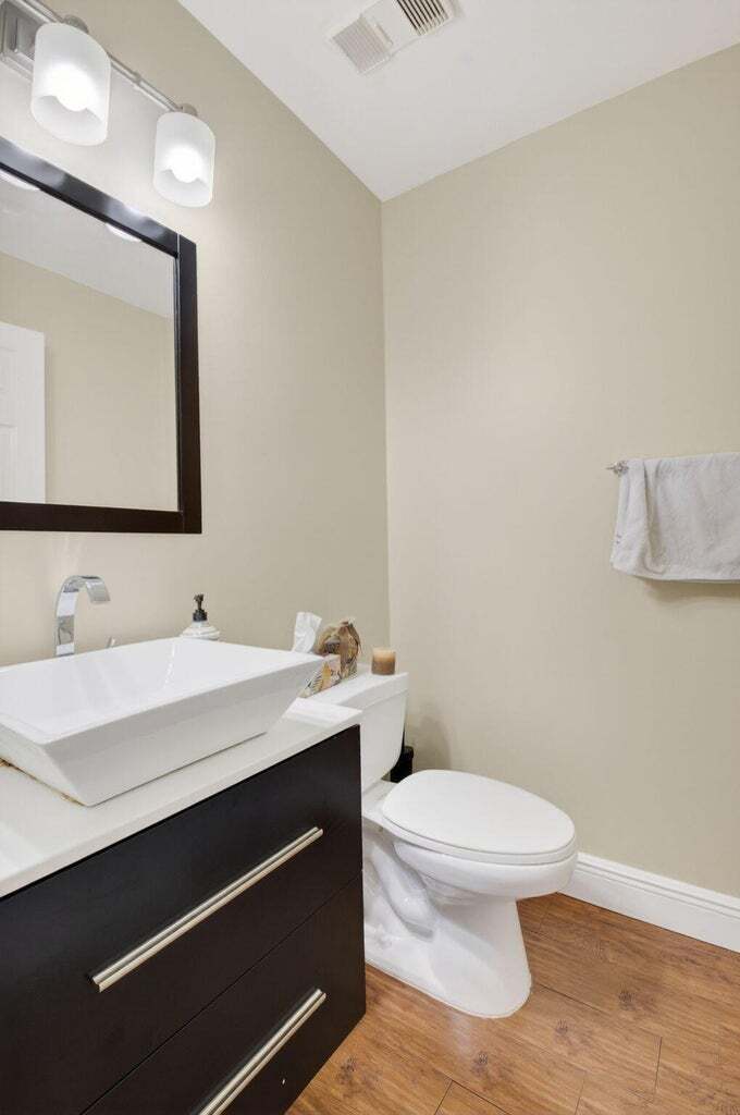 Building Photo - 20951 Via Alamanda