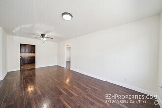 Building Photo - 5393 Romaine St