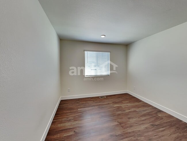 Building Photo - 3934 Wyedale Wy