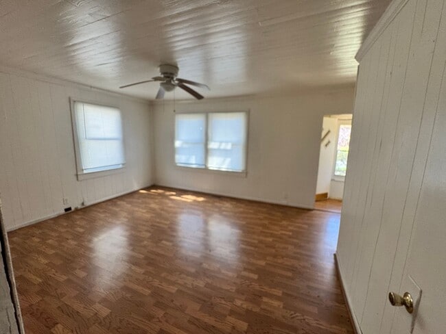 Building Photo - 2/1 in Downtown Kings Mountain, NC