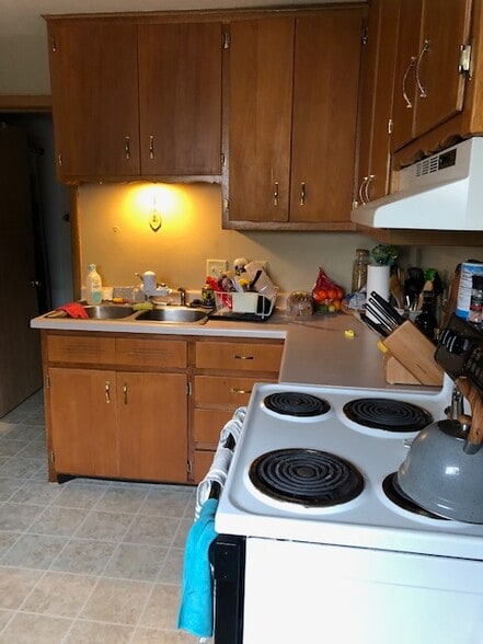 Building Photo - 3209 Ridgeway Ave