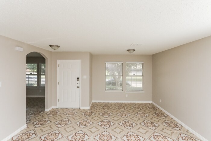 Building Photo - 2430 Manchester Ln