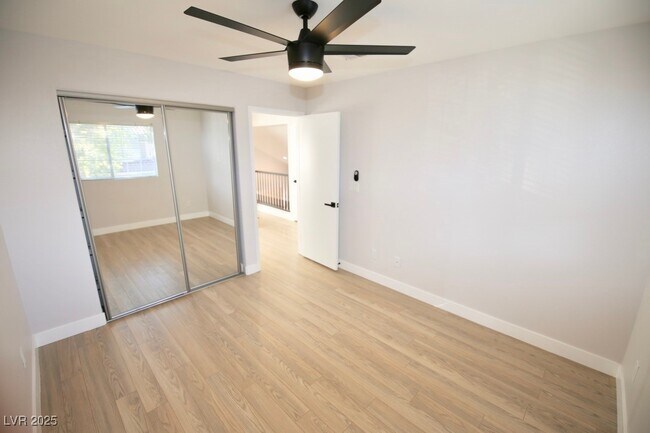 Building Photo - 1838 Thunder Mountain Dr